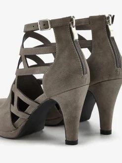 Bottines d'été avec petites découpes tendance