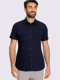 Chemise à manches courtes poches poitrine plaquées