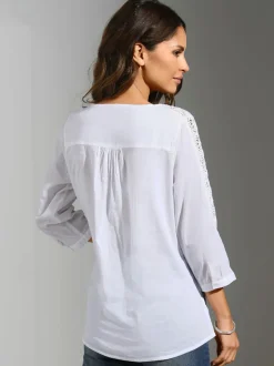 Chemisier ajouré en broderie à manches trois quarts et boutons