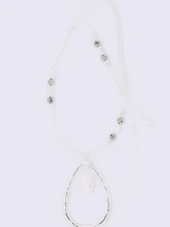 Collier un véritable petit bijou