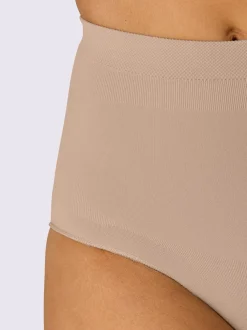 Culotte gainante effet affinant