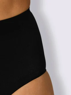 Culotte gainante effet affinant
