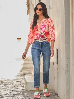 Jean en denim extensible coupe régulière avec poches avant et arrière