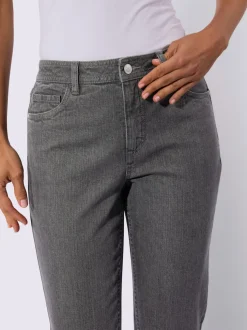 Jean 5 poches qualité coton extensible indéformable