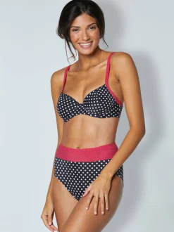 Maillot de bain bon. a, b, c