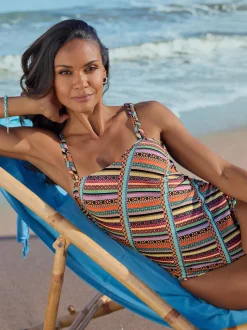 Maillot de bain bon. b, c, d, e