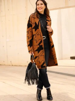 Manteau en tricot motif pied-de-poule