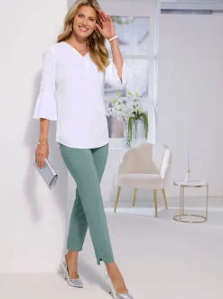 Pantalon en bengaline dentelle à la finition
