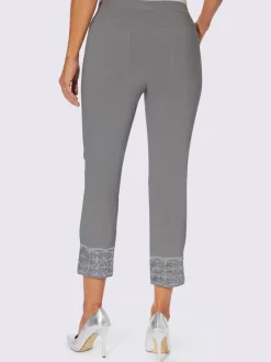 Pantalon 7/8 orné de paillettes