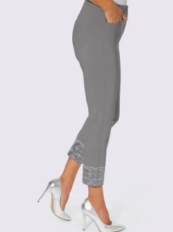 Pantalon 7/8 orné de paillettes