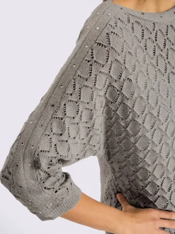 Pull ajouré encolure en u féminine