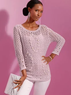 Pull ajouré qualité estivale