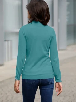 Pull doux entretien facile coupe basique col montant