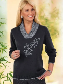 Pull en tricot fil fantaisie décoratif