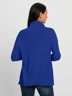 Pull en tricot fin à col roulé et manches longues