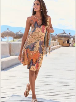 Robe de plage accessoire décoratif à l encolure et bretelles larges