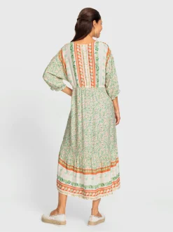 Robe d'été coupe plus longue au dos