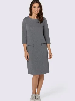 Robe en jersey jacquard à manches trois quarts et col rond