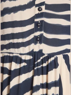 Robe longue avec encolure ronde