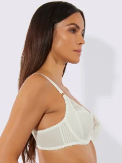 Soutien-gorge à armatures bon. b, c, d, e