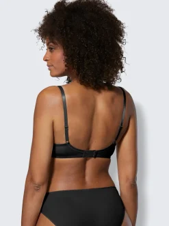 Soutien-gorge à armatures spécial t-shirt bon. b, c, d