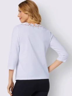 T-shirt à manches 3/4 encolure en u féminine