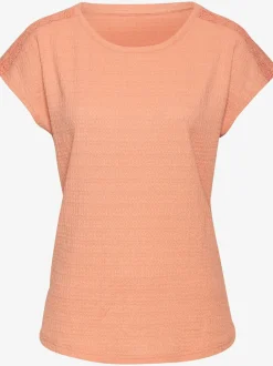 T-shirt à manches courtes empiècement crochet fin aux épaules