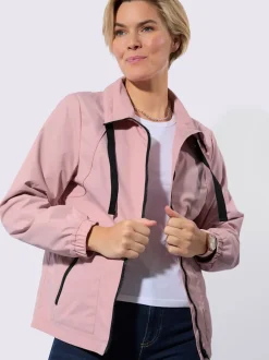 Veste de mi-saison jolis contrastes