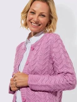 Veste en tricot superbe motif ajouré