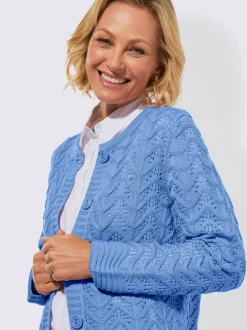 Veste en tricot superbe motif ajouré
