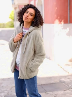 Veste imitation fourrure allure tendance